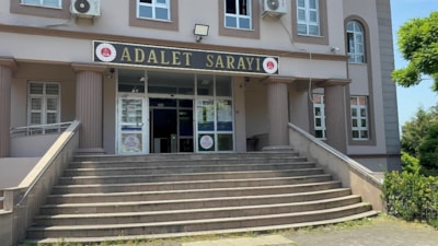 Hint keneviri yetiştirmek için evine iklimlendirme sistemi kurmuş