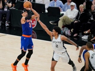 Knicks, Spurs'u devirdi: 53 yıl sonra ilk kez şampiyon