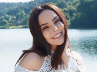Estetik olmuştu! Ebru Gündeş yüzünün son halini paylaştı
