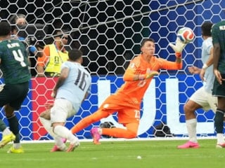 Muslera'nın rekor maçında Uruguay ile Suudi Arabistan puanları paylaştı