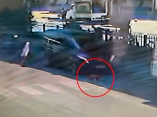 Adana’da 4 yaşındaki çocuk peş peşe iki aracın altında kalarak hayatını kaybetti