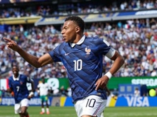 Kylian Mbappe, Fransa'nın en golcü ismi oldu