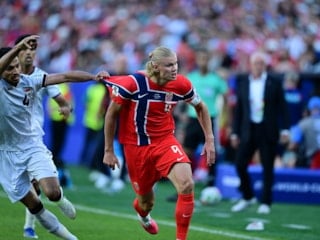 Norveç, Irak'ı farklı geçti