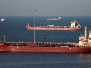 Petrol tankerleri Hürmüz'e akın etmeye başladı