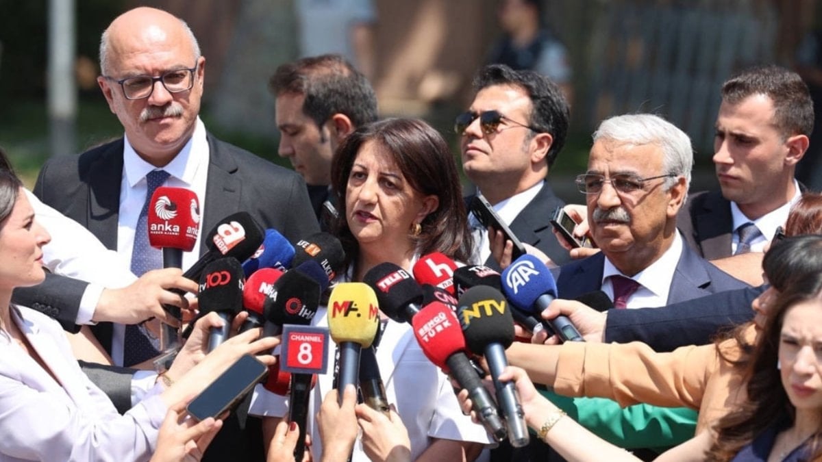 DEM Parti süreçle ilgili 'çerçeve yasa' için tura çıkacak