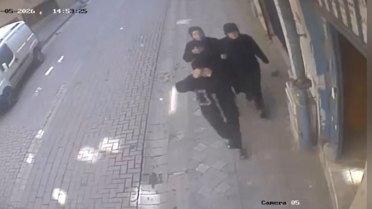 İstanbul'da hırsızlık yapan 3 şüpheli suçüstü yakalandı