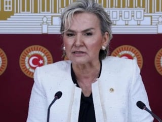 Nimet Özdemir, CHP'den istifa etti