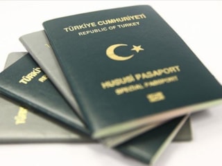 İletişim Başkanlığı, 'Yeşil pasaportla seyahat dönemine son' iddialarını yalanladı