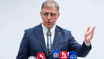 Özgür Özel'den Cemil Tugay'a: İstifa etme bırak onlar ihraç etsin