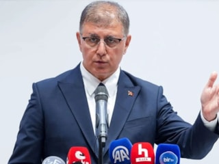 Cemil Tugay'ı köşeye sıkıştıracak eski röportajı