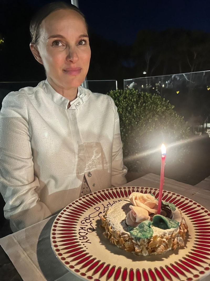 Natalie Portman, Üçüncü Çocuğunu Bekliyor: Yeni Karelerde Karnı Belirginleşti