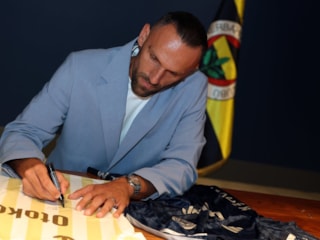 Vedat Muriqi resmen Fenerbahçe'de!