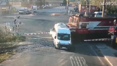 Tekirdağ'da 7 kişinin öldüğü hemzemin geçit kapatıldı
