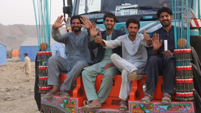 Pakistan: 2023'ten bu yana 2,4 milyondan fazla Afgan, ülkesine döndü
