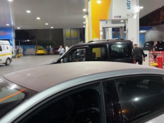 İstanbul'da akaryakıt istasyonunda silahlı saldırıda 3 kişi yaralandı