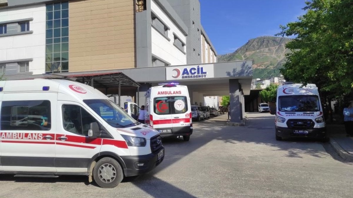 Diyarbakır'da feci kaza: Anne ve 3 yaşındaki oğlu yaşamını yitirdi