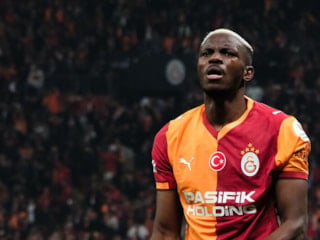 Manchester United, Victor Osimhen'i transfer listesine aldı