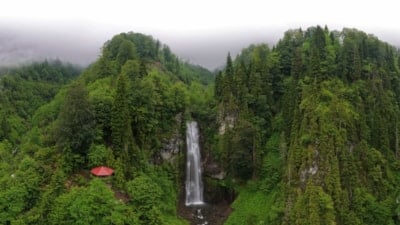Artvin Maral Şelalesi, ziyaretçilerin uğrak noktası oldu