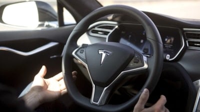 ABD’de Tesla Otopilot, 76 yaşındaki kadının ölümüne neden oldu