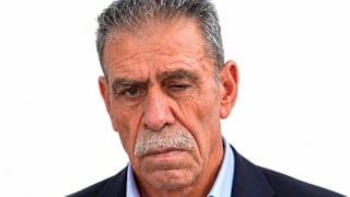 'Umuda Yolculuk'a ilham olan Mehmet Ali Enhas, oğlunun yanına defnedildi