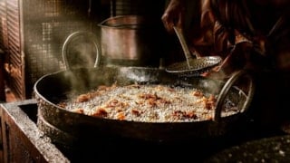 Ödüllü restoran diye milyonlar gitti; 66 yıldır yağları değişmedi