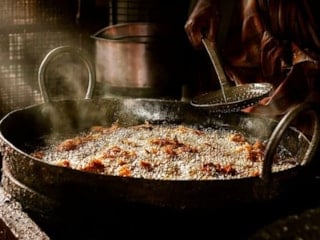 Ödüllü restoran diye milyonlar gitti; 66 yıldır yağları değişmedi