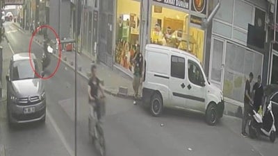 Tekirdağ'da ön teker şovu kazayla bitti: Yaya ezilmekten son anda kurtuldu