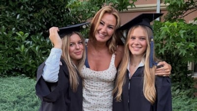 Pınar Altuğ'un kızı kocaman oldu: Mezuniyetten fotoğraf paylaştı