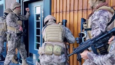 Kocaeli'de FETÖ operasyonu: 15 gözaltı