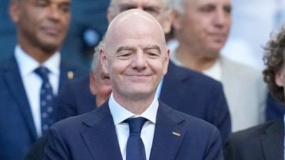 FIFA Başkanı Gianni Infantino su molalarını savundu