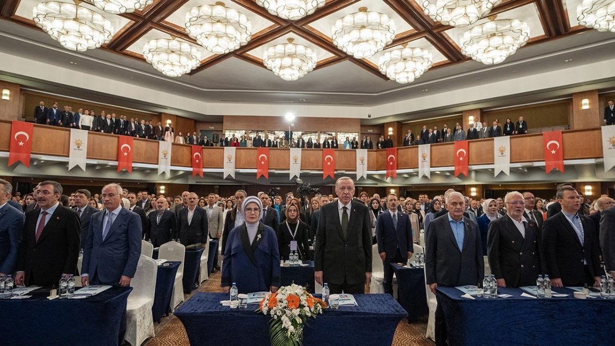 Yunanistan borç krizini hala atlatamadı