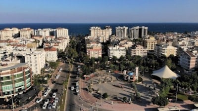 Antalya'da lüks sitedeki 20 bin liralık aidat krizi yargıya taşındı