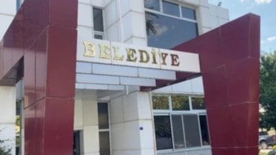 Balçova ve Seferihisar Belediye Başkanları gözaltında