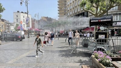 Belçika'da aşırı sıcaklar nedeniyle kırmızı alarm verildi