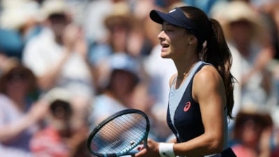 Zeynep Sönmez, Eastbourne Açık'tan elendi