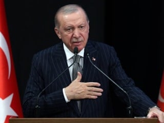 Cumhurbaşkanı Erdoğan'dan partililere uyarı: Şov peşinde koşan yaklaşımı tasvip etmeyiz