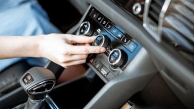 İngiltere'de park halindeki araçta klima açanlara para cezası