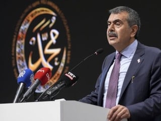 Yusuf Tekin, müfredattaki kavram değişikliklerine ilişkin eleştirilere yanıt verdi