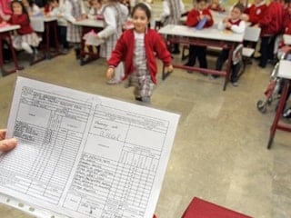 Karne günü kutlama mesajları 2026: Öğrencileri motive edici karne sözleri