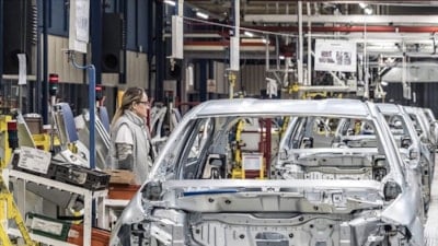 Türkiye'de 1 milyon 216 bin 140 adet otomobil üretildi