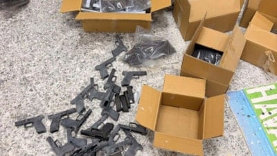 İzmir'de suç örgütlerine operasyon: 38 gözaltı
