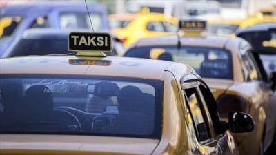 İstanbul'da 30 euro ücret istenen taksi yolculuğunu anlatan turist