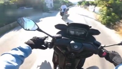 İstanbul'da bir şahıs, tartıştığı motosikletli sürücüye çarpıp kaçtı