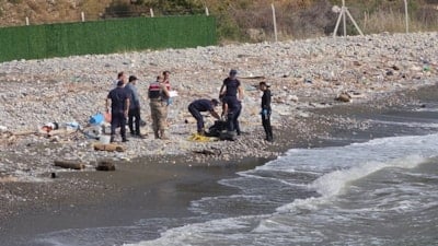 Hatay’da sahilde kimliği belirsiz erkek cesedi bulundu