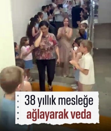 Edirne'de 38 yıldır görevde olan öğretmene duygusal veda