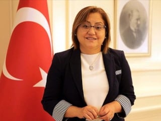 Fatma Şahin, bir aylık maaşını Venezuela'ya bağışladığını duyurdu