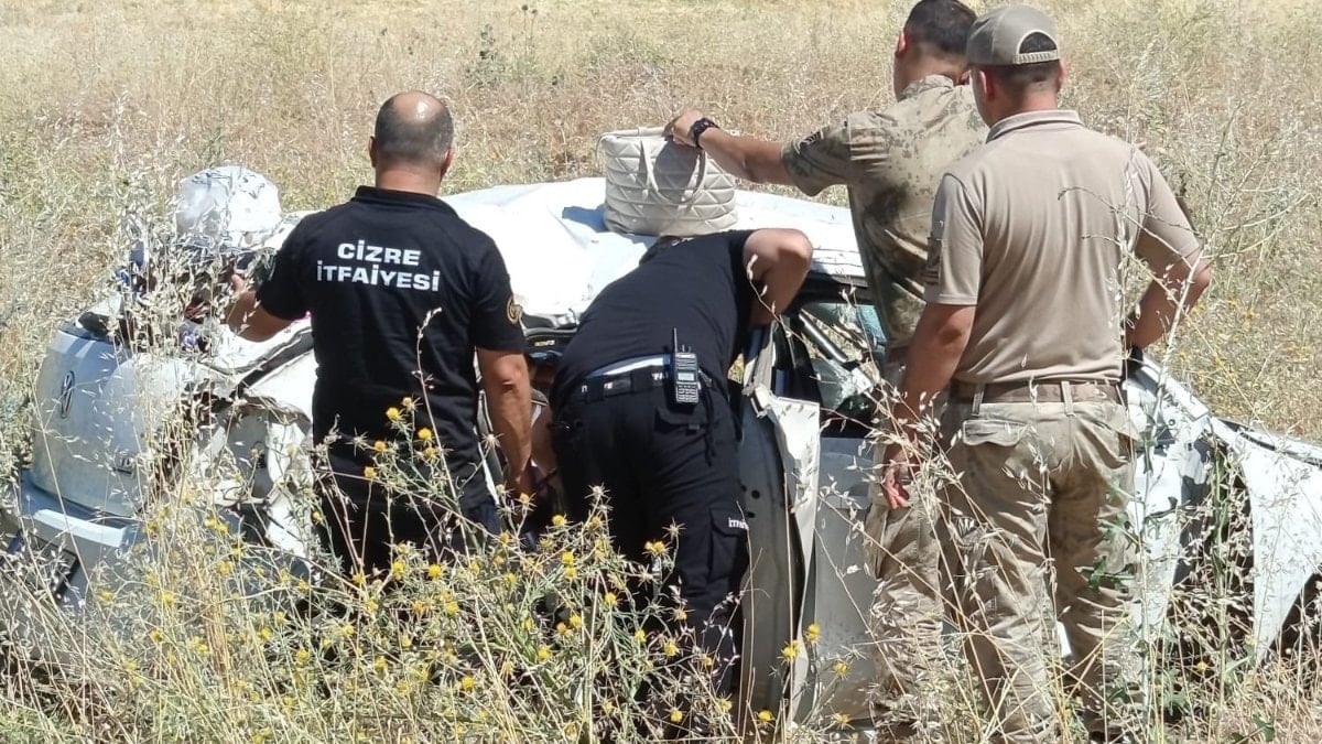 Şırnak'ta otomobil şarampole devrildi: 1’i bebek 5 yaralı