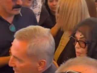 Türkan Şoray, Kadir İnanır'ın cenaze törenine geldi
