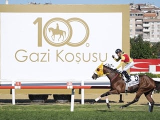 100. Gazi Koşusu'nu Bay Nalçakan kazandı