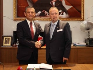 CHP'nin cevap veremediği iddialar: Özgür Özel'e helikopter, İmamoğlu'na 15 milyon euro